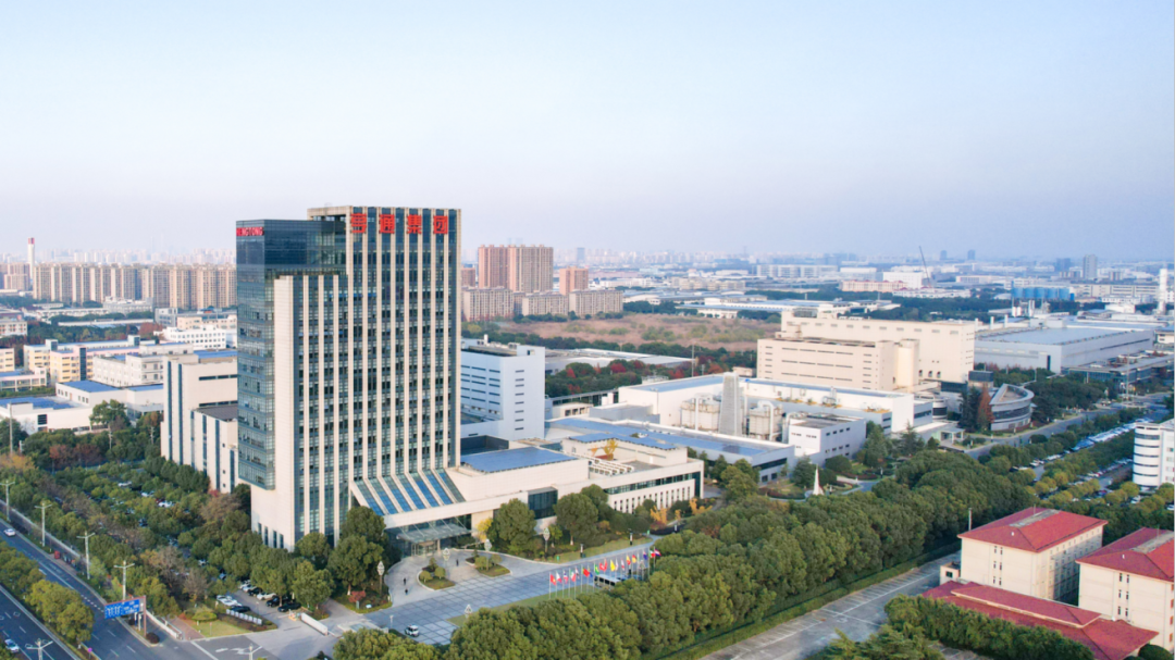 崔巍在人民大會堂接受“全國勞動模范”榮譽表彰！(圖2)